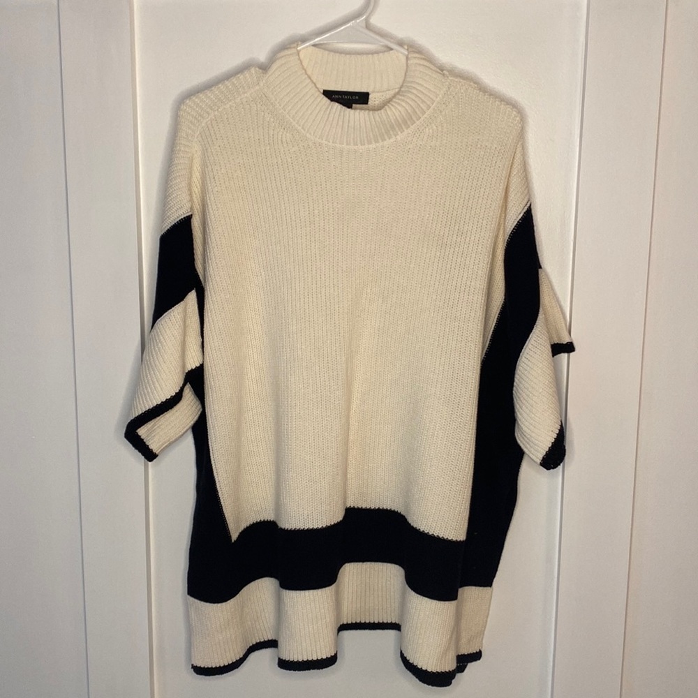 ANN TAYLOR oversized mock neck tunic sweater